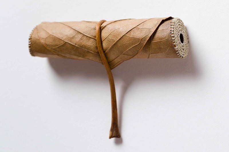 Вязание крючком на опавших листьях