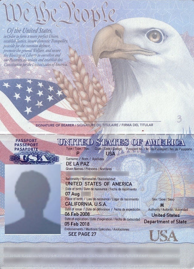 Стильные дизайнерские паспорта разных стран мира