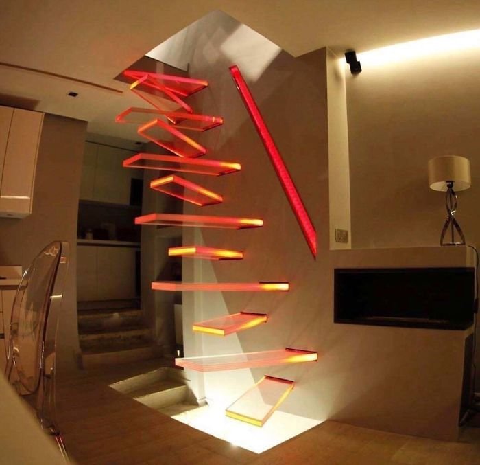 Примеры небезопасного дизайна лестниц