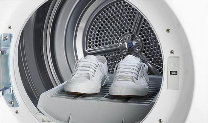Как правильно стирать обувь в машинке