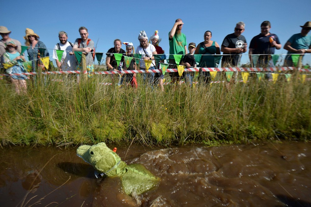 Чемпионат мира по подводному плаванию в болоте в Великобритании