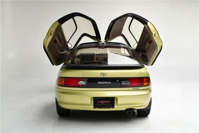 Toyota Sera 1990-1995: двери как у McLaren F1, но дешевле
