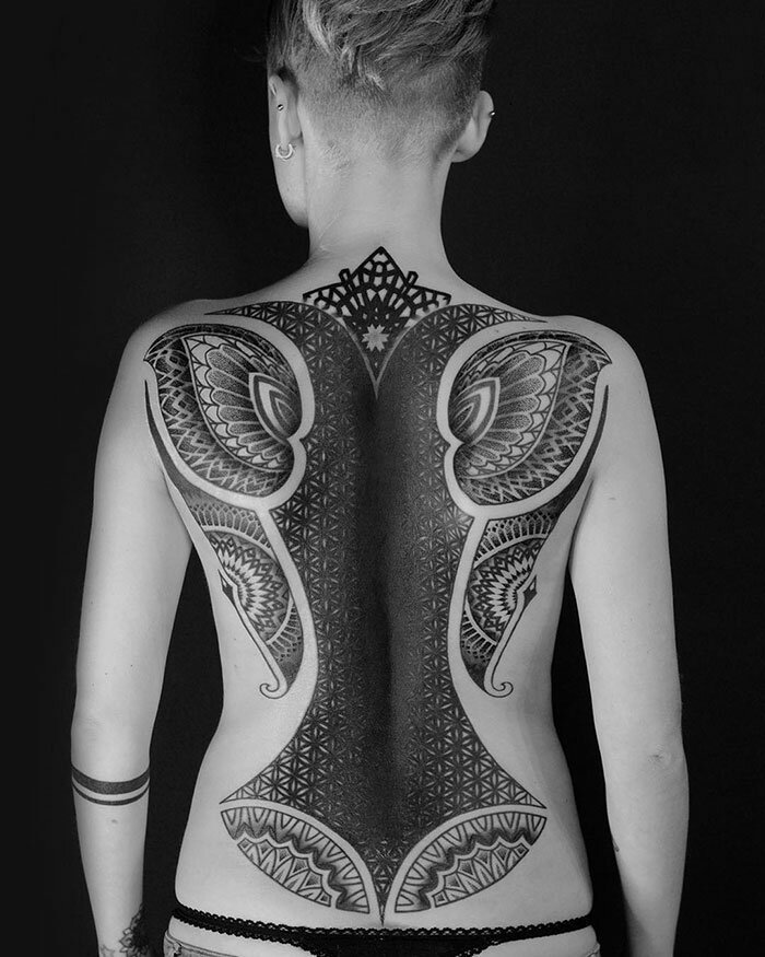 50 потрясающих татуировок на всю спину