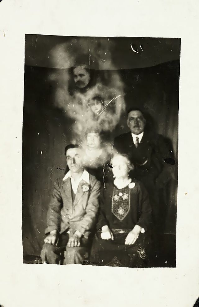 Призрачный фотошоп 1920-х годов от Уильяма Хоупа