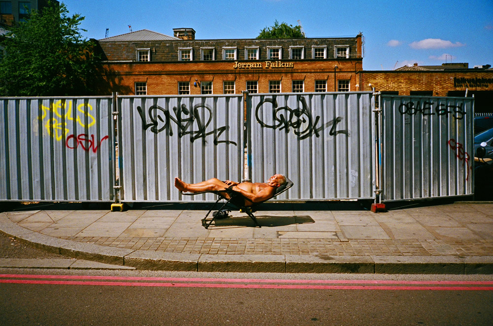 Необычайные уличные фотографии от Стивена Лесли