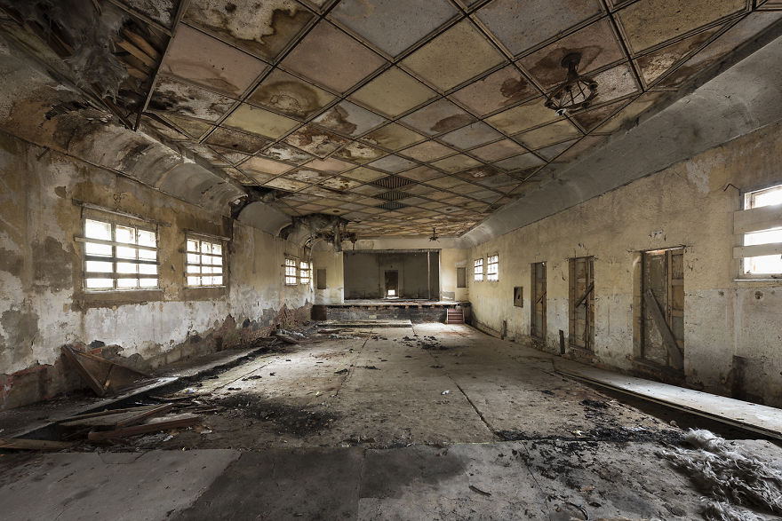 Заброшенные танцевальные залы Германии на снимках