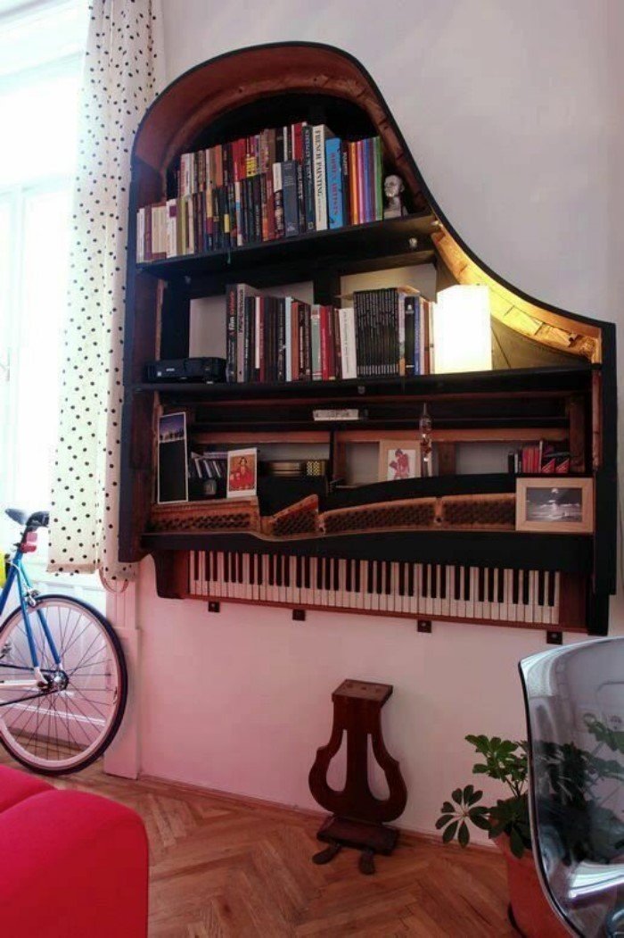 Kreatív bútorok egy régi zongorából