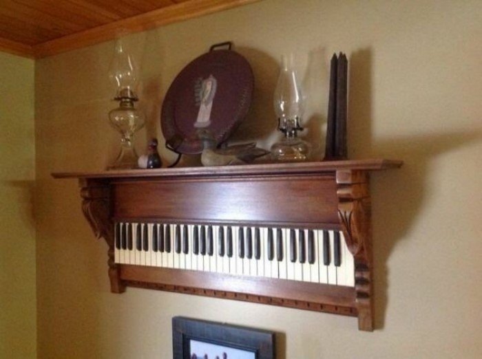 Креативная мебель из старого пианино