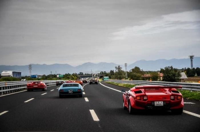 Компания Lamborghini провела собственный конкурс элегантности
