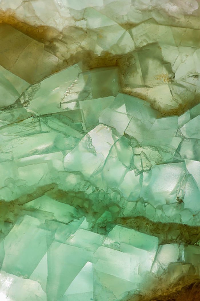 Камни и минералы на снимках Криса Перани