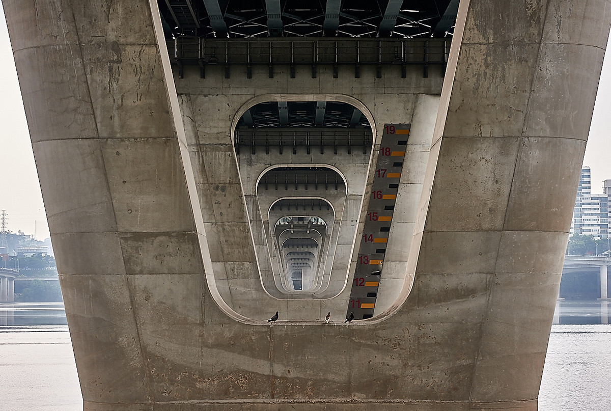 &#171;Сеульские мосты&#187; как оптические иллюзии на снимках
