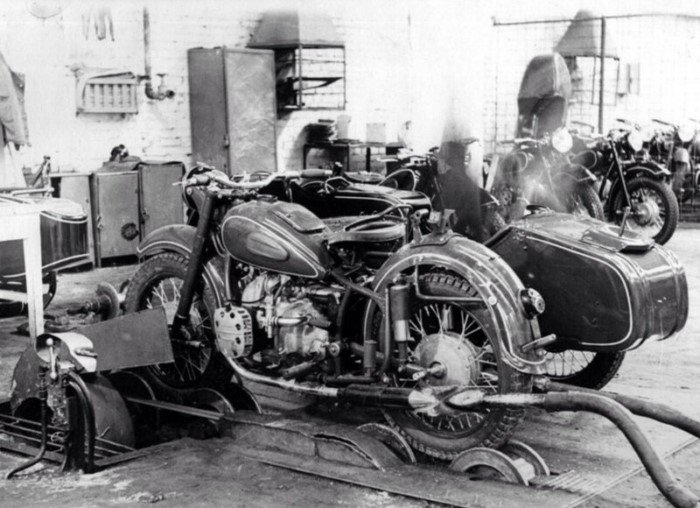 Выпуск мотоциклов К-750 на Киевском мотоциклетном заводе в 1960 году