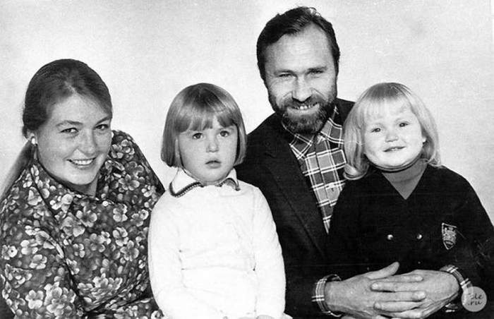 Подборка семейных снимков советских актеров и других знаменитостей