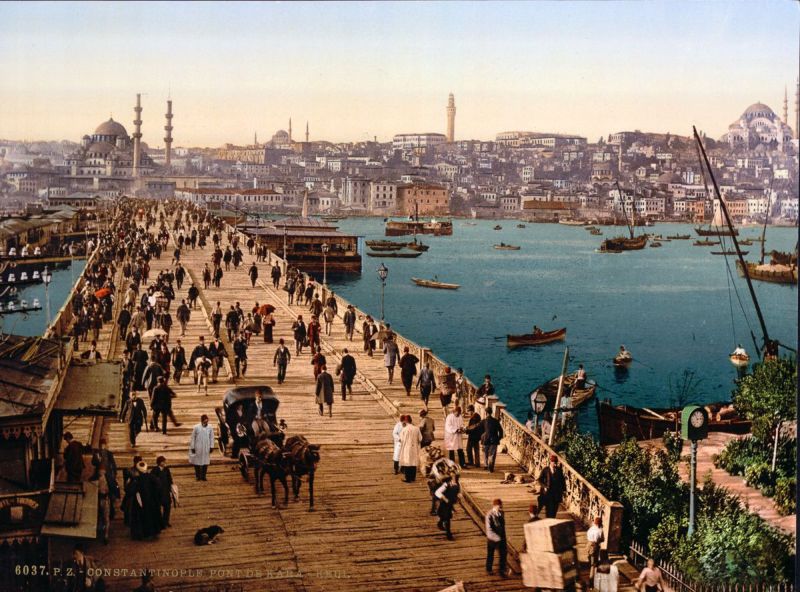 Цветные фото переносят нас в Стамбул XIX века