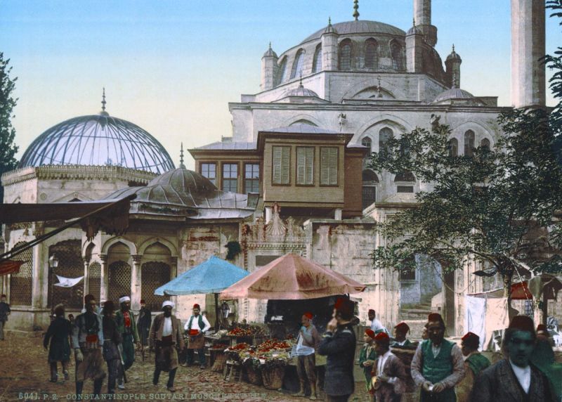 Цветные фото переносят нас в Стамбул XIX века