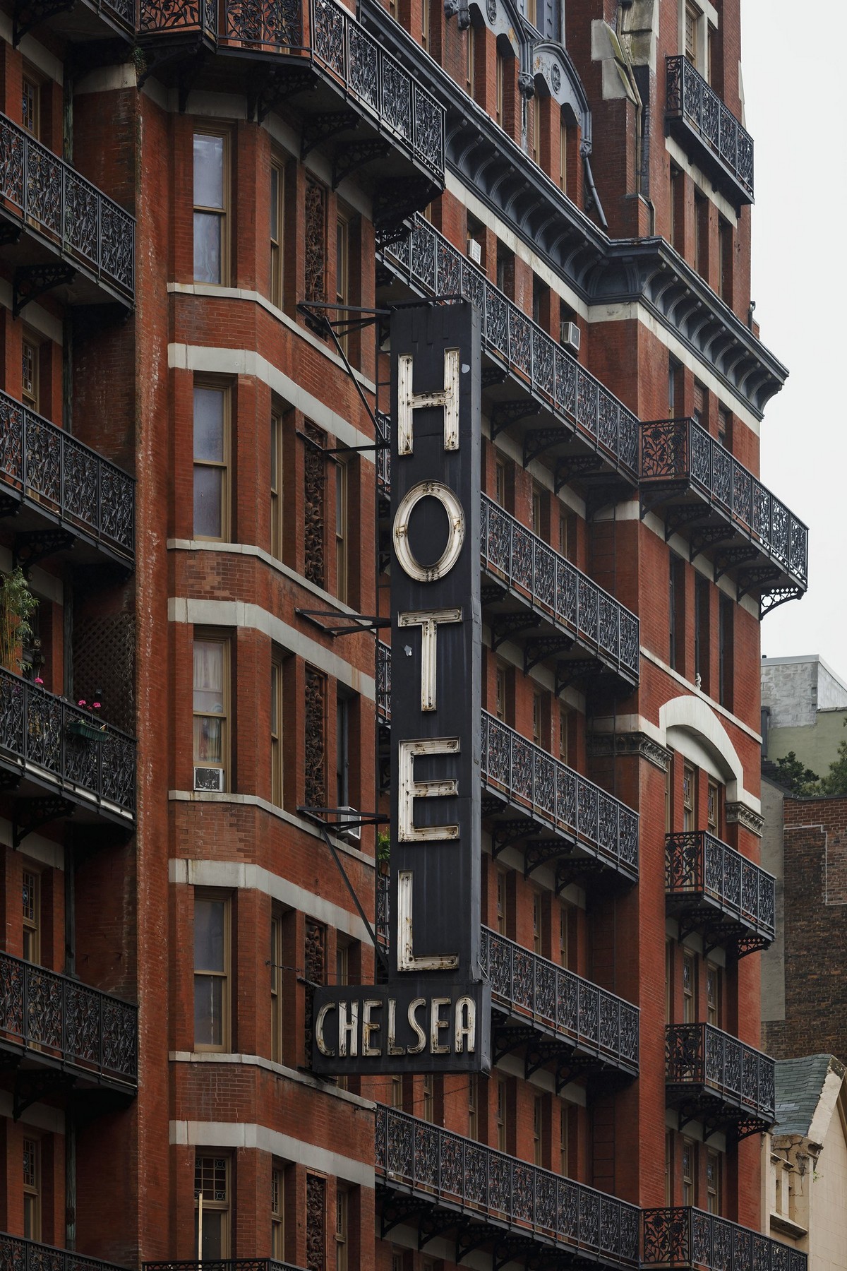 Легендарный отель Челси в Нью-Йорке, где тусовалась богема