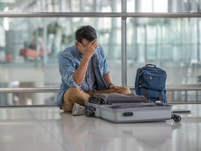 Почему нет смысла обматывать чемодан пленкой во время поездки