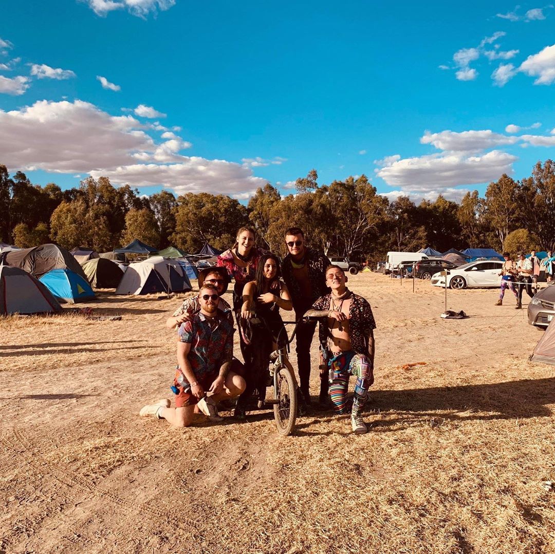 Посетители фестиваля Strawberry Fields в Австралии