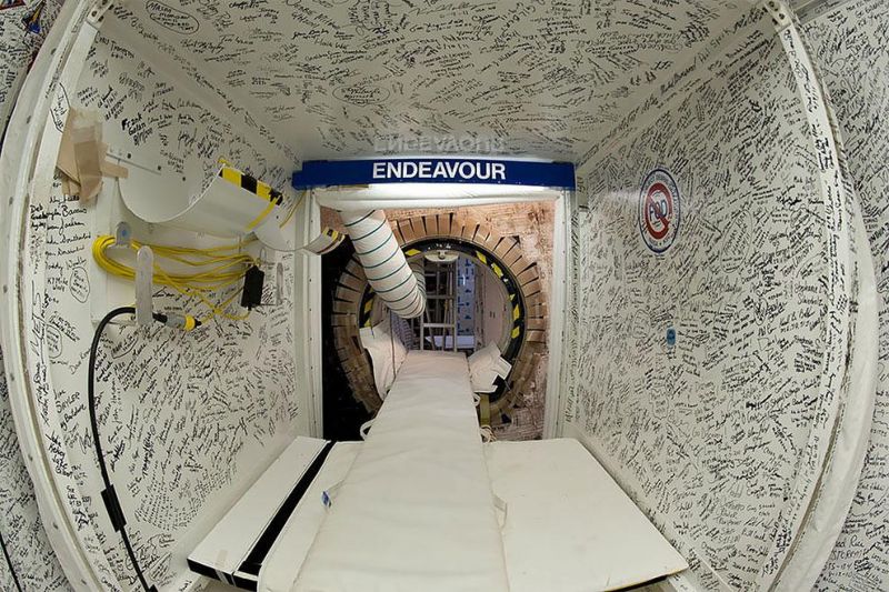 Внутри последнего космического челнока Индевор, отлетавшего 20 лет
