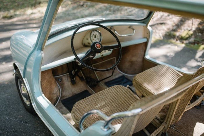 Редкий Austin Mini Beach Car 1962 был продан в США