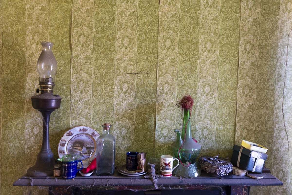 Жуткий дом-призрак в викторианском стиле