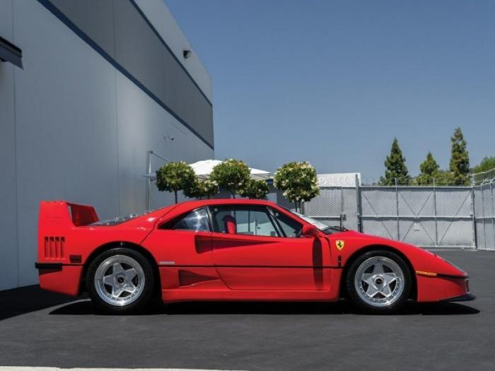 В США продаётся фальшивый Ferrari F40 за 21 000 долларов