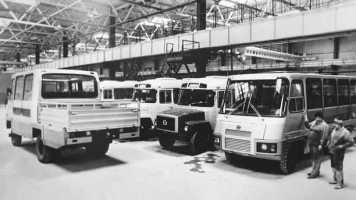 Редкий советский автобус КАвЗ: полный привод и модульная конструкция
