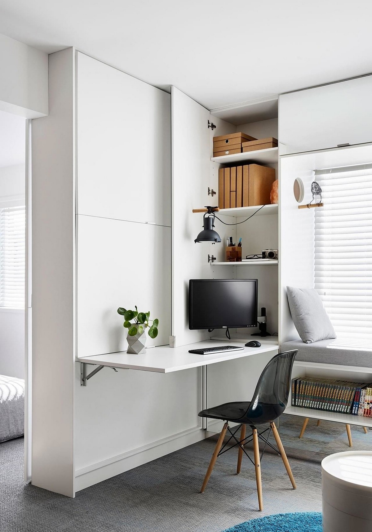 Двухкомнатная квартира в Мельбурне квартира, пространство, хранения, белом, полностью, отдыха, пространства, необходимым, комнаты, ванной, цвете, кухни, Design, которая, столярных, Мельбурне, которые, закрыта, скрытых, Оснащённая