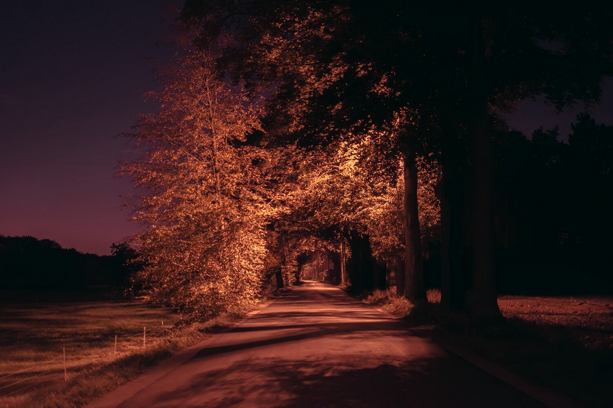 Мрачные пейзажи пустынных улиц от Пьера Путмана