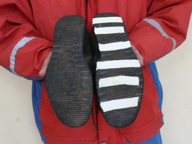 Как доработать обувь, чтобы она не скользила зимой