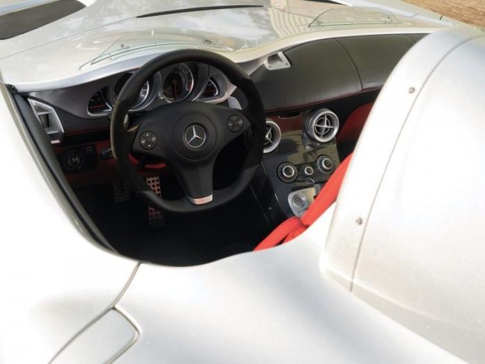 Mercedes-Benz SLR McLaren Stirling Moss с минимальным пробегом