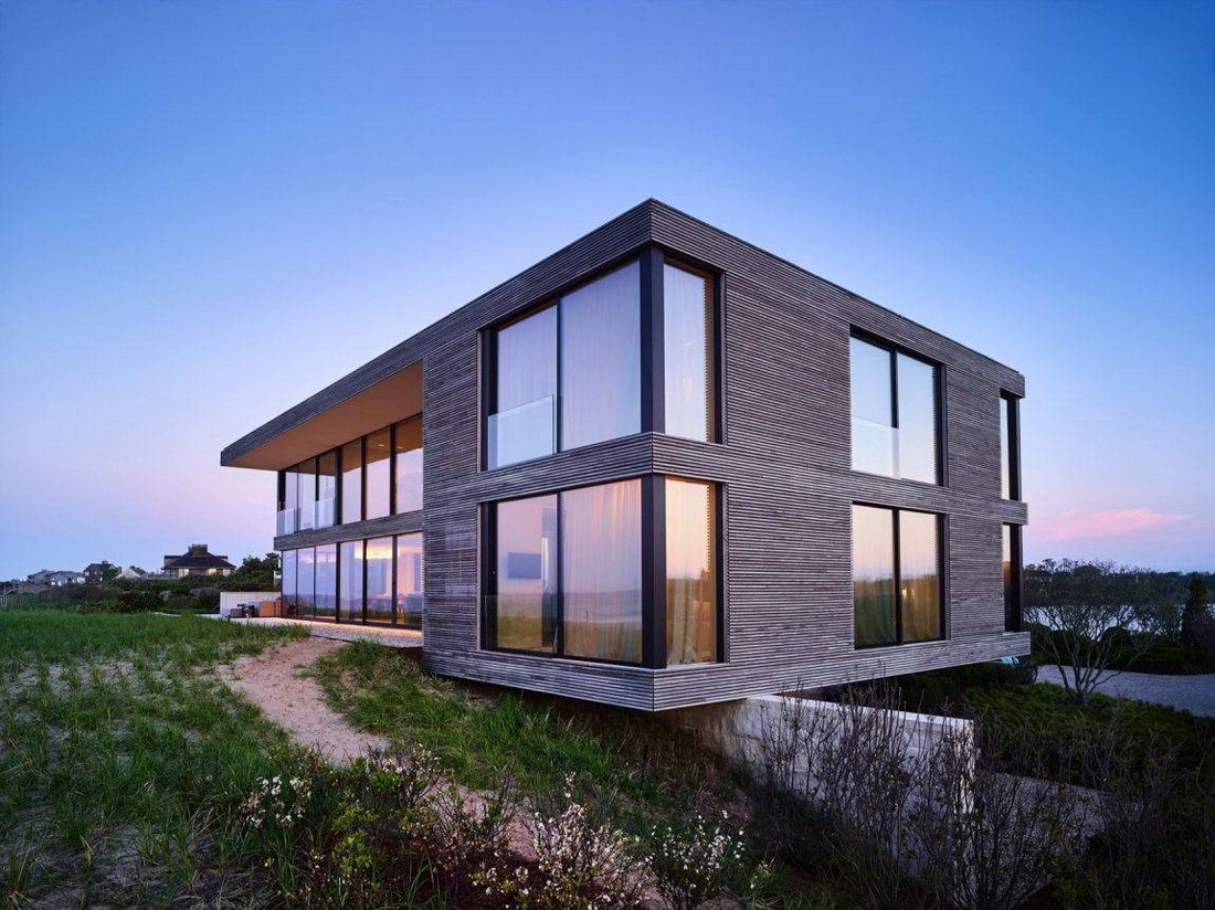 Модернистский дом у океана в США