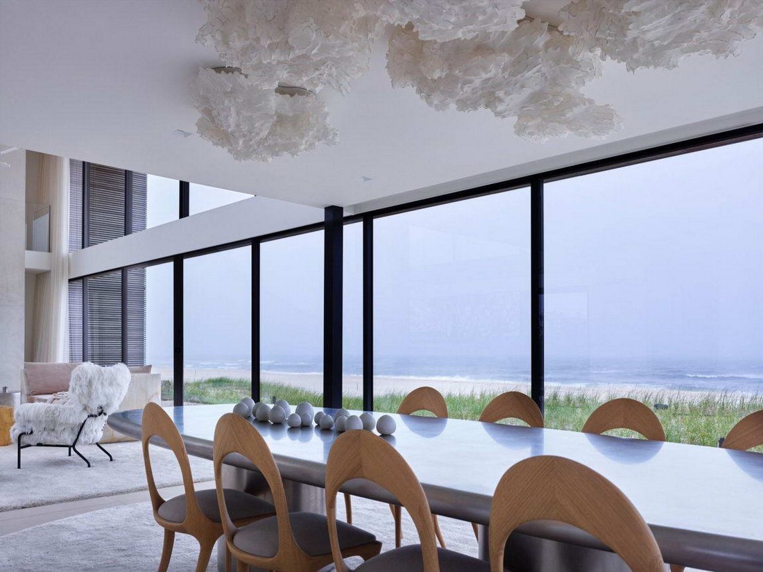 Модернистский дом у океана в США