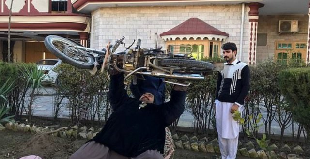 Пакистанский Халк весит 440 килограммов и ищет себе жену