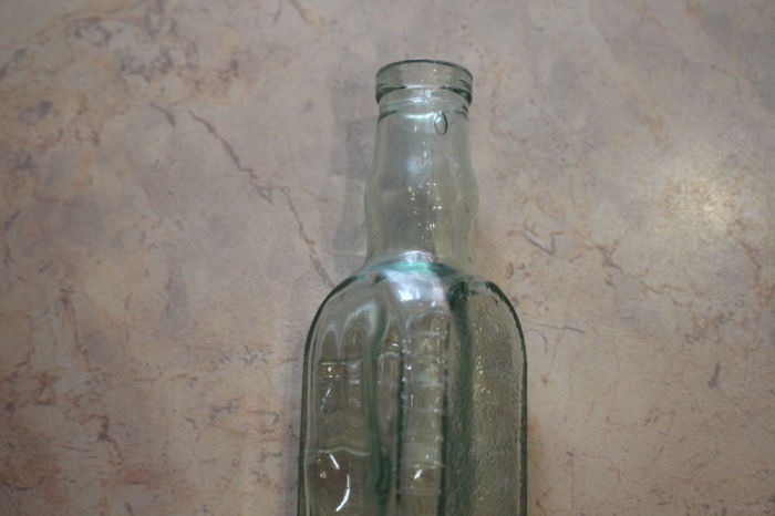 Почему в СССР делали треугольные стеклянные бутылки
