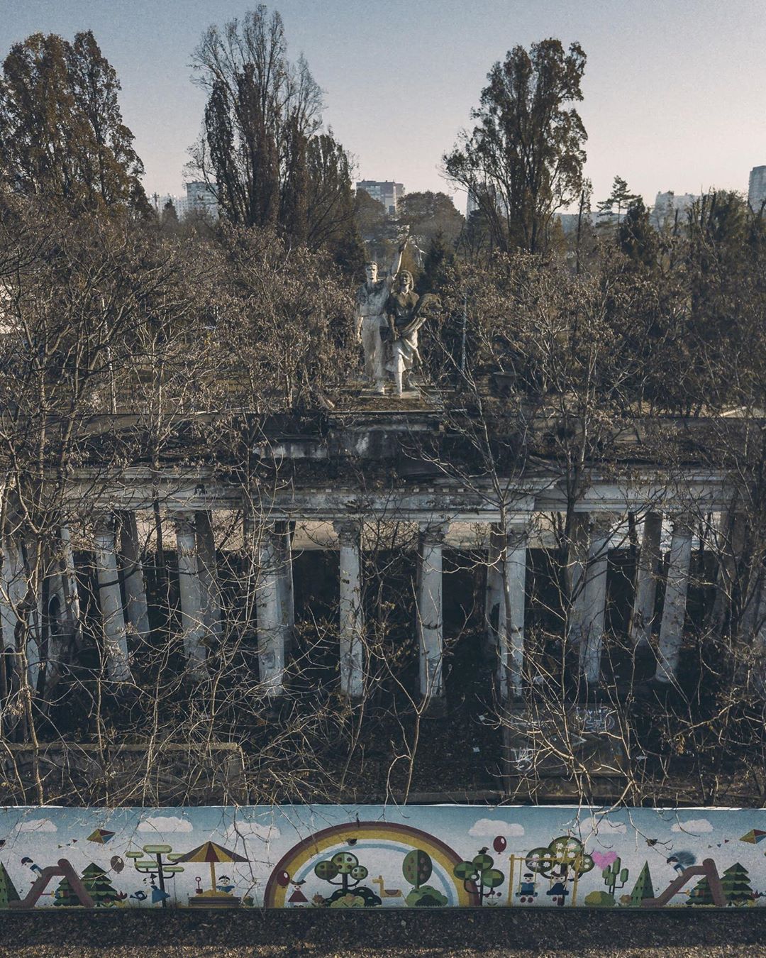 Атмосферные снимки заброшенных мест Санкт-Петербурга от Алексея Полякова