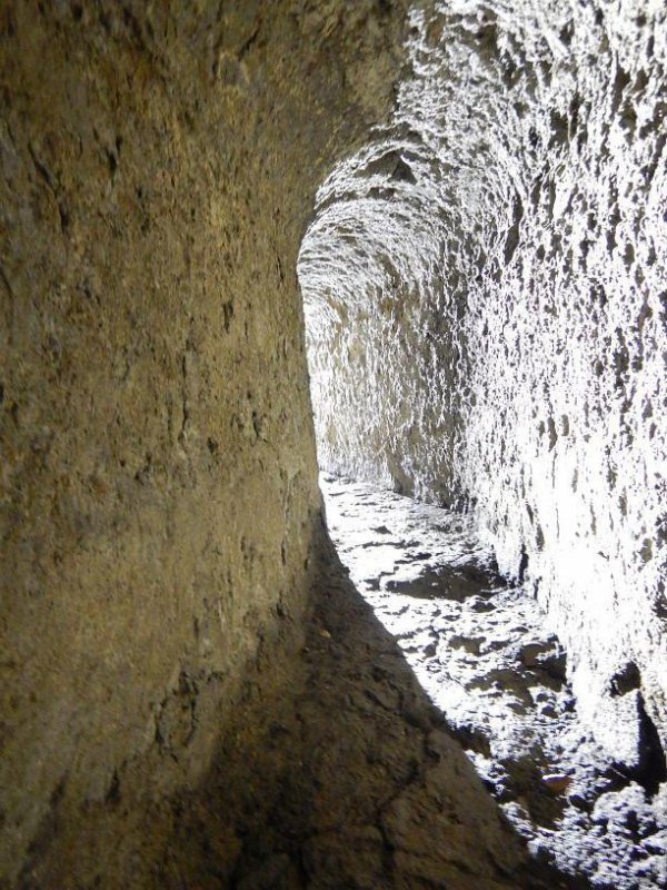 Под Помпеями нашли сеть древних тоннелей