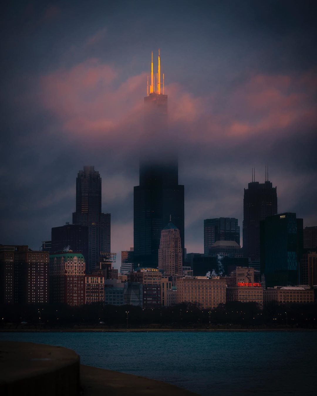 Улицы и архитектура Чикаго на снимках Эрика Марталера