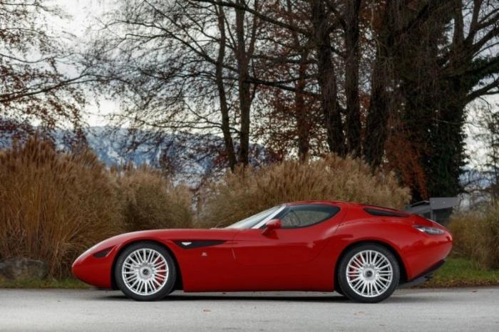 Один из пяти купе Zagato Mostro будет продан на аукционе