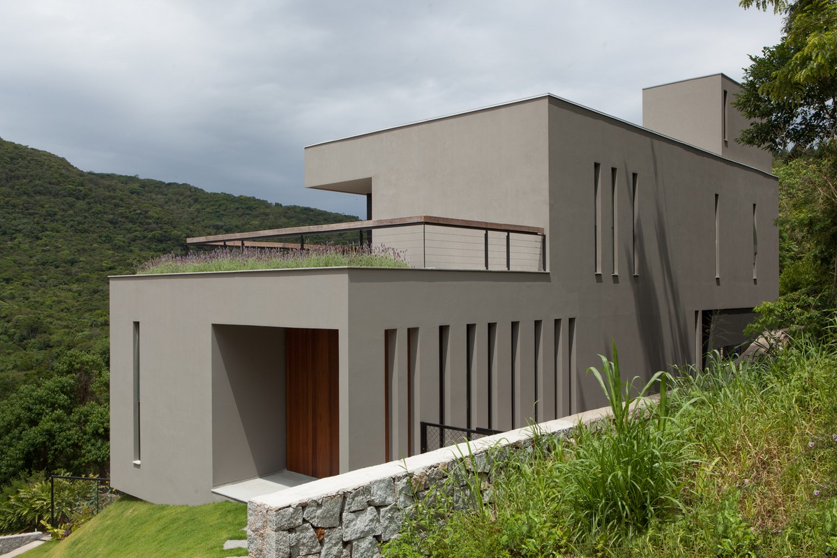Проект семейного дома на холме в Бразилии