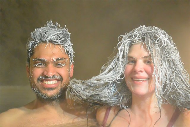Конкурс замороженных волос на горячих источниках курорта Тахини