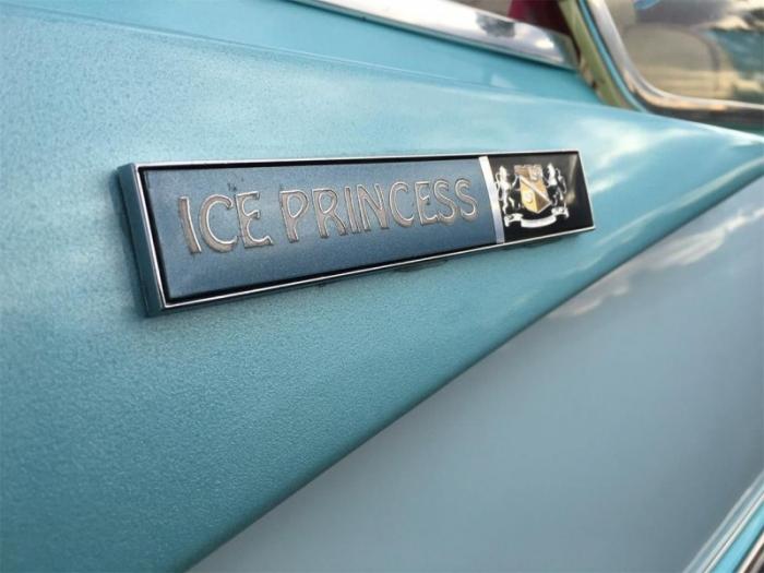 Ледяная принцесса — шестиколесный симбиоз Cadillac и Studebaker
