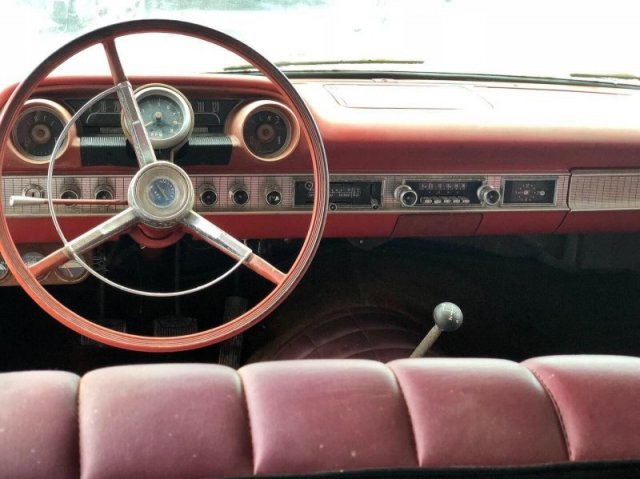 Ford Galaxie 1963 года, который долго пробыл в карьере