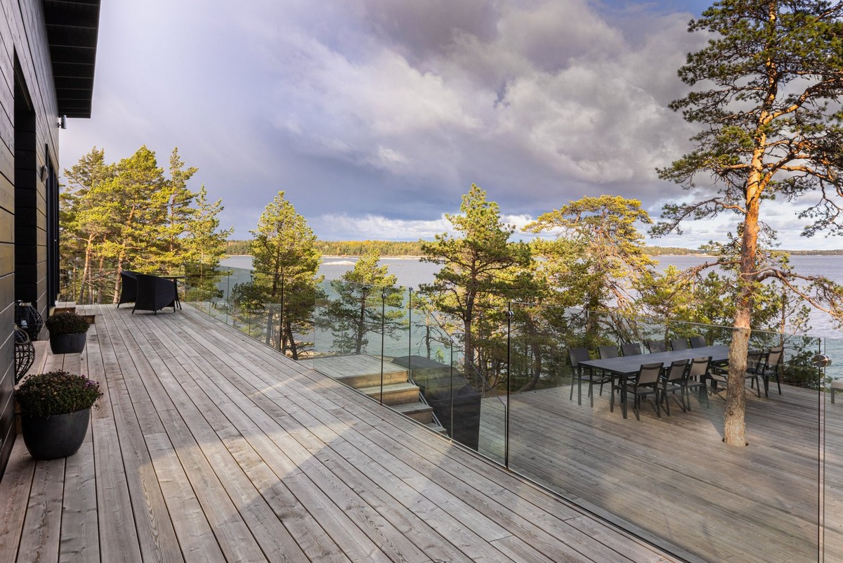 Загородный дом на скалах в Финляндии чистым, пространство, здания, метров, квадратных, также, большой, экологически, выполнены, размером, площадью, распространяемым, Проект, через, подогревом, Древесина, выступает, качестве, естественного, поглотителя
