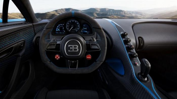Bugatti Chiron Pur Sport с огромным антикрылом
