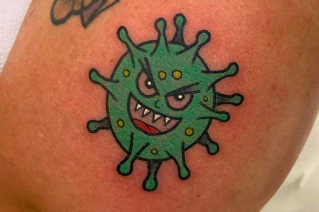 Безумные татуировки, которые посвящены коронавирусу