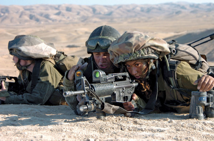 Что за мешки носят на головах израильские солдаты?