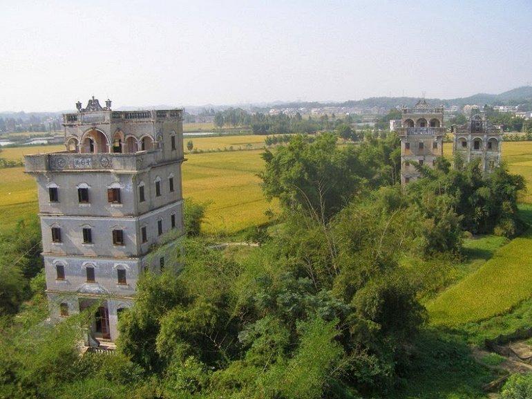 Дяолоу – многоэтажные дома-крепости в Китае