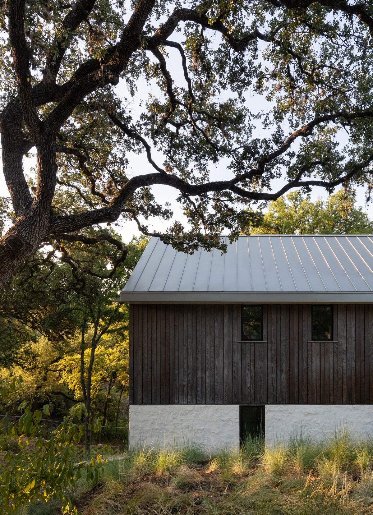 Деревянный дом с эстетикой ранчо в США