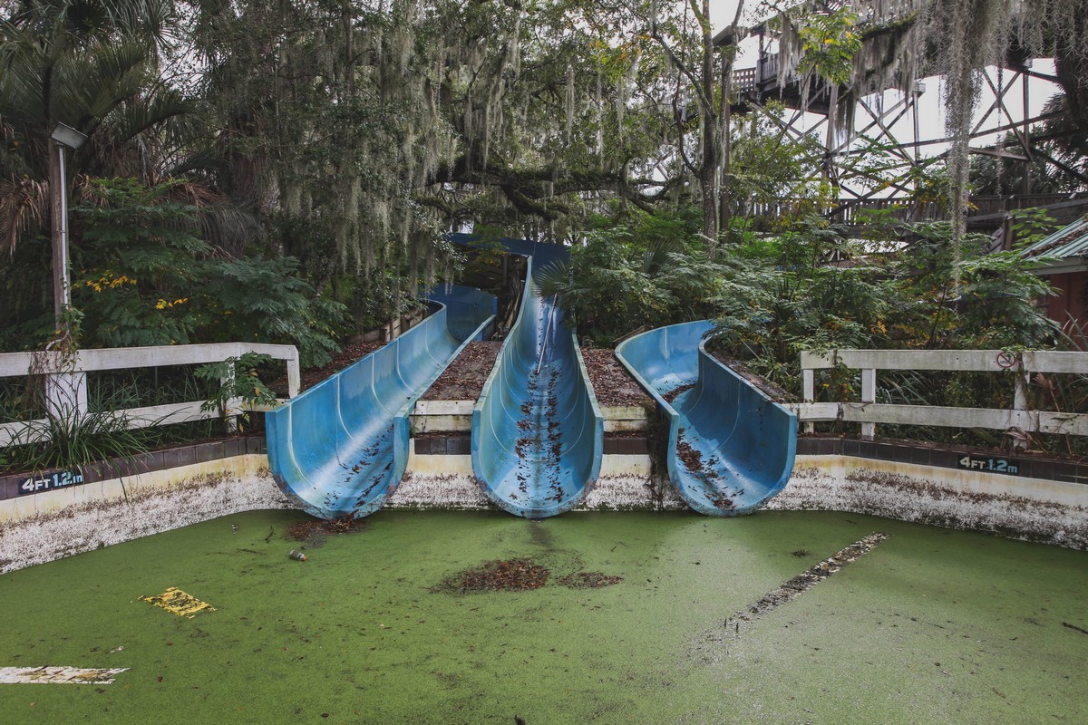 Жуткий заброшенный аквапарк Wild Waters во Флориде